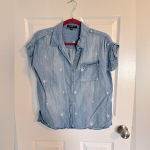 Denim Embroidered Stars Short Sleeve Button Down Light Wash